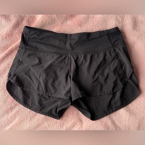 lululemon black speed up shorts